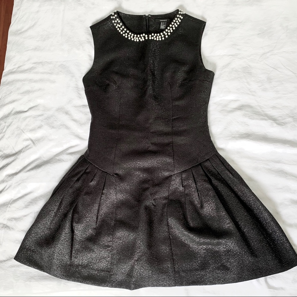 Forever 21 Black Sparkly Mini Dress w/Pearl Collar